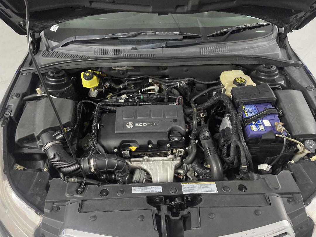 Photo '13' of Holden Cruze