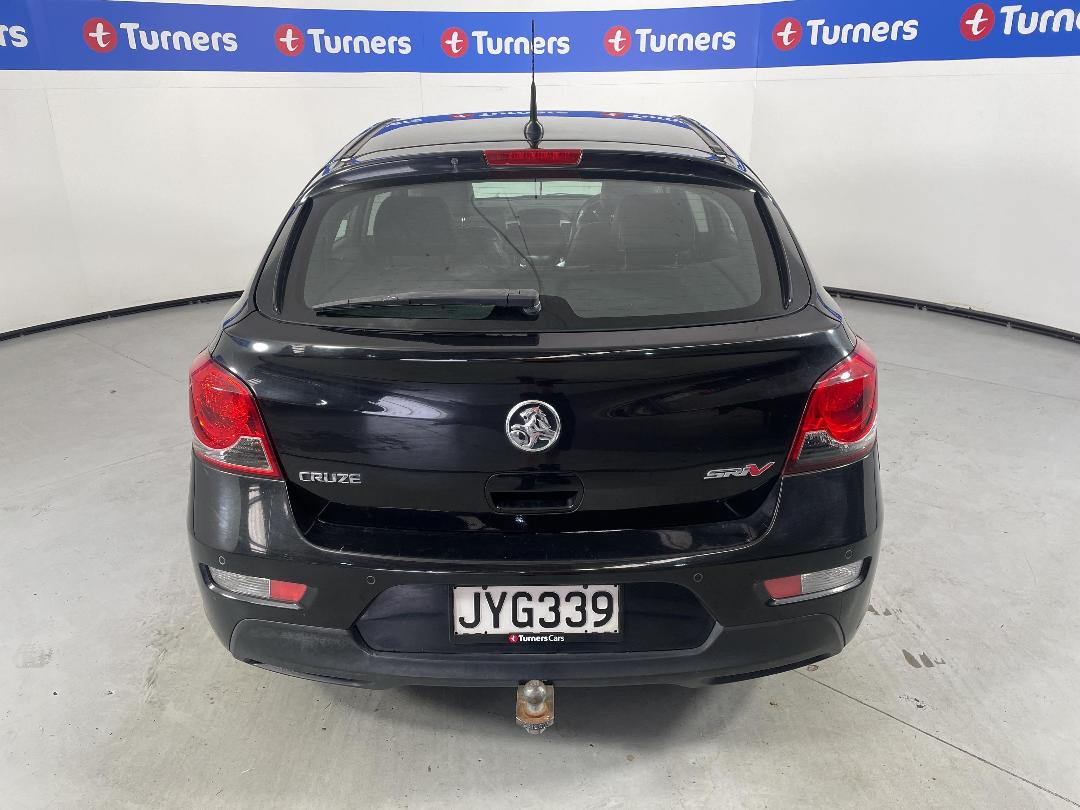 Photo '6' of Holden Cruze