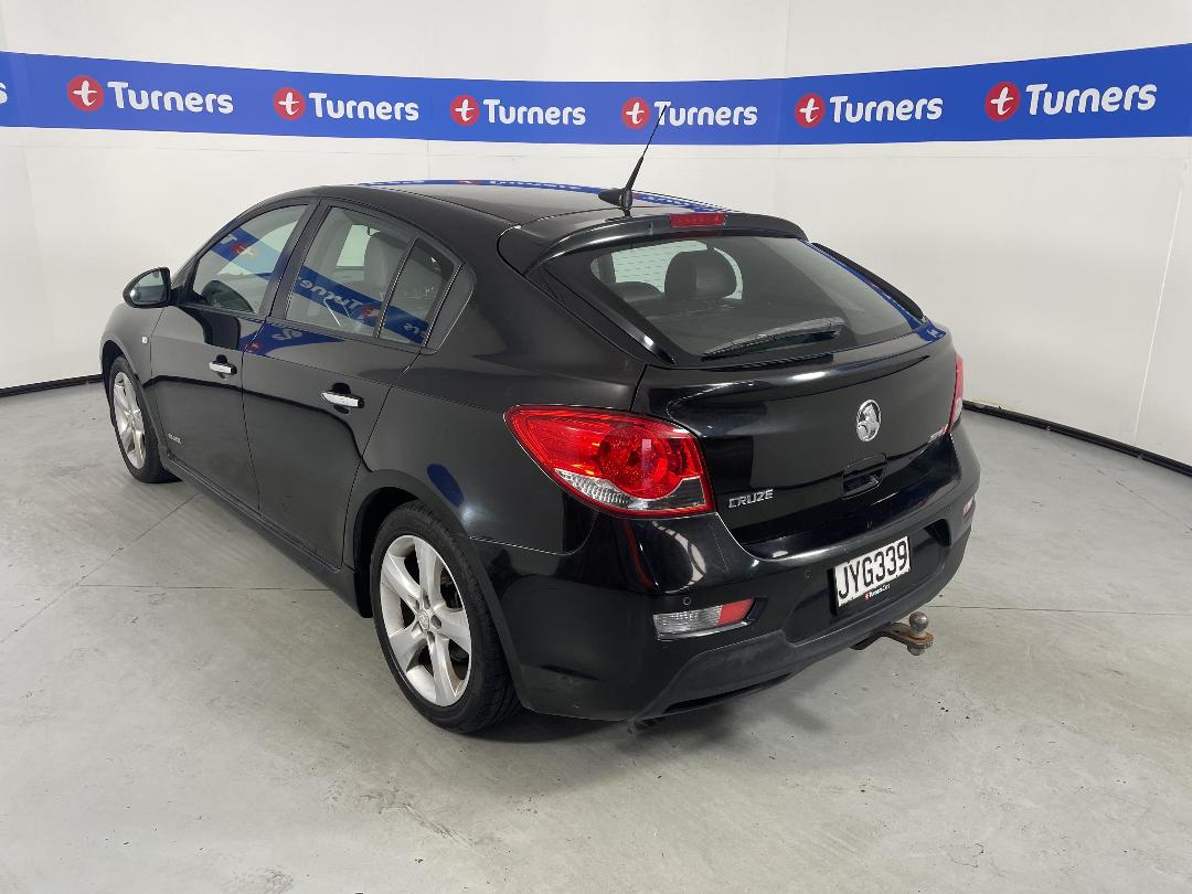 Photo '5' of Holden Cruze