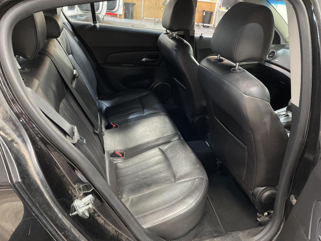 Photo '8' of Holden Cruze SRI-V HB T