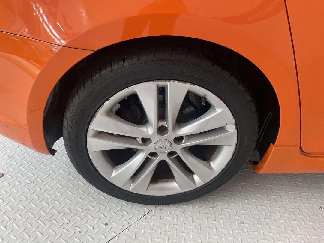 Photo '12' of Holden Cruze Photo '12' of Holden Cruze