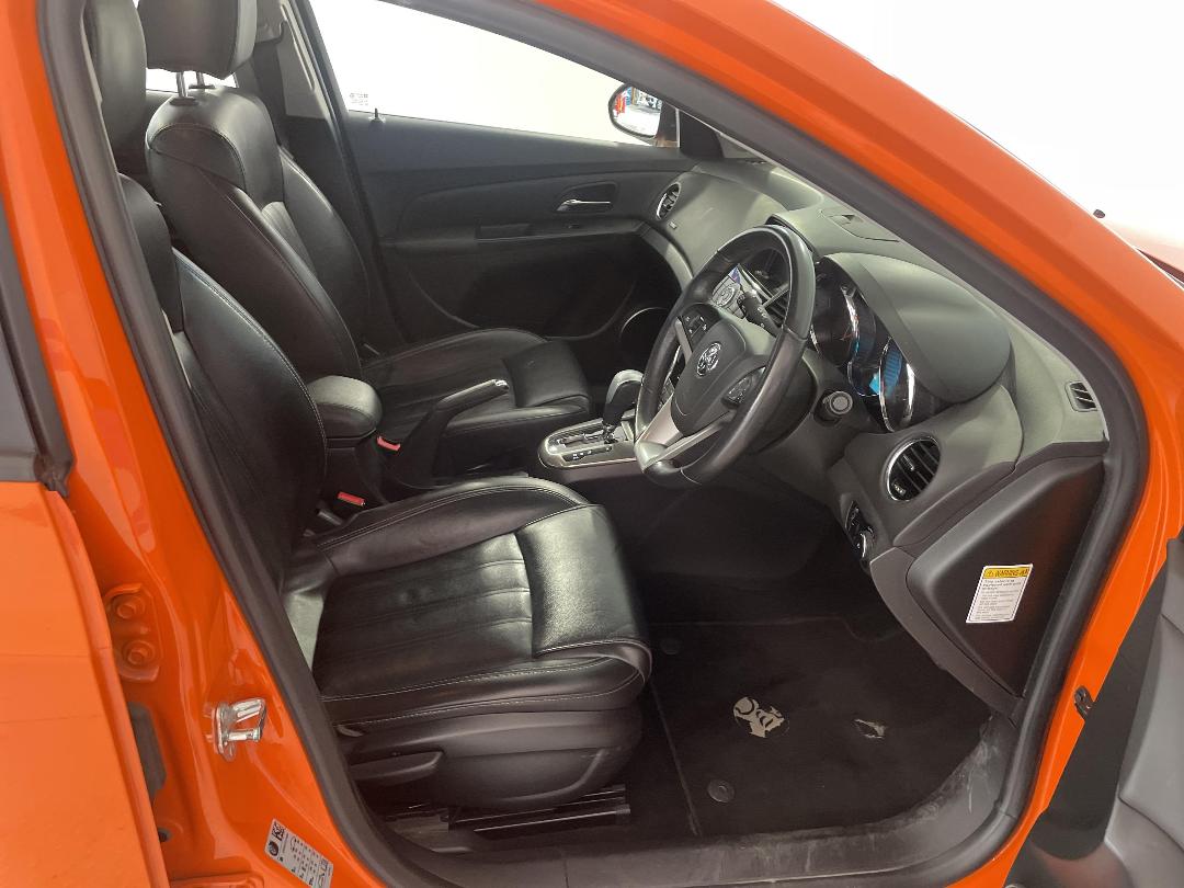 Photo '16' of Holden Cruze Photo '16' of Holden Cruze