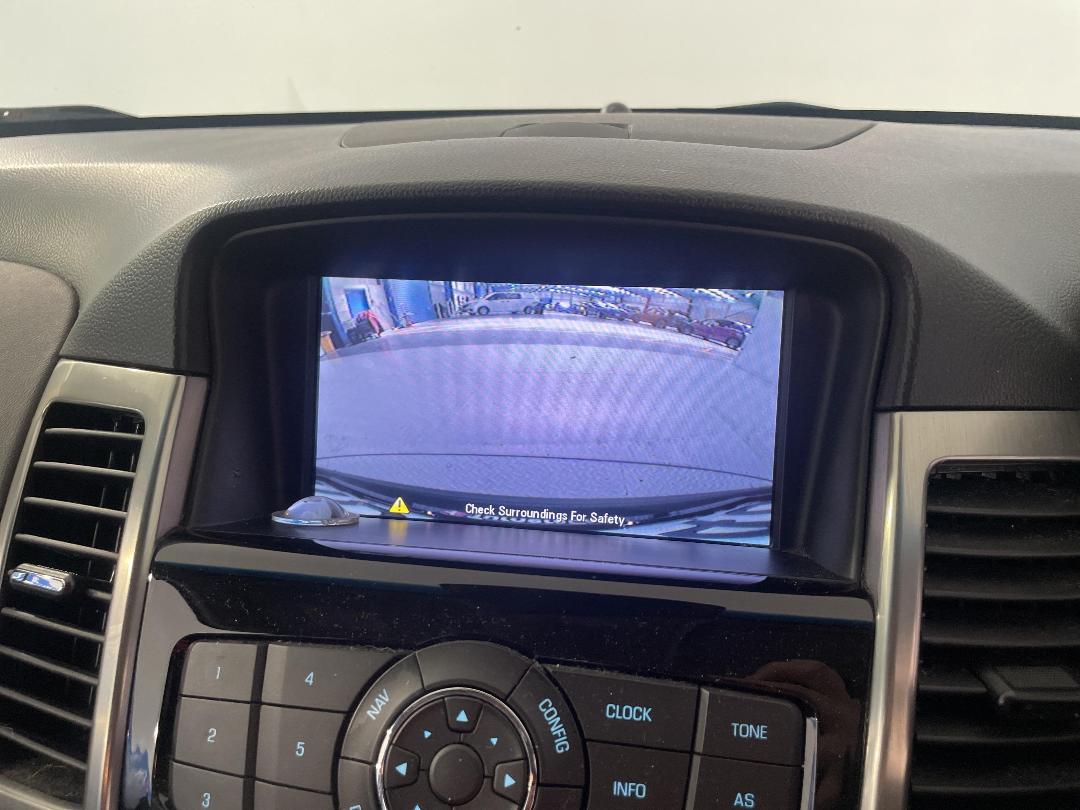 Photo '30' of Holden Cruze Photo '30' of Holden Cruze