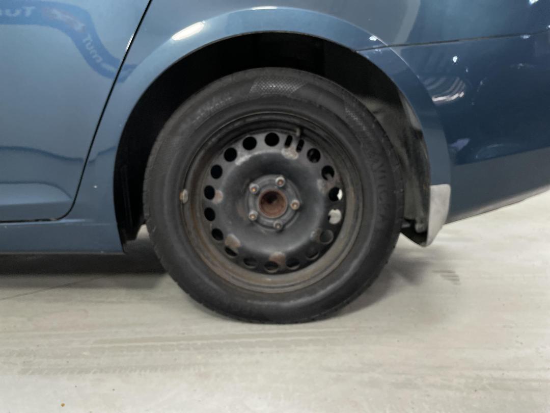 Photo '11' of Holden Cruze Photo '11' of Holden Cruze