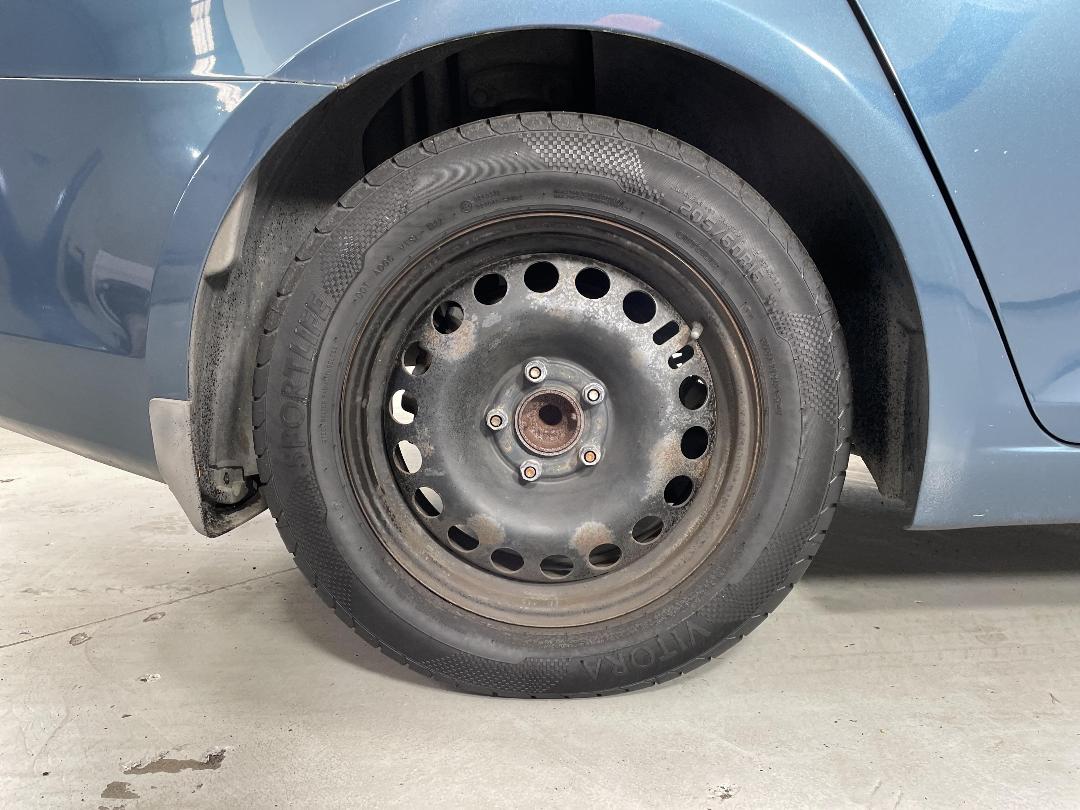 Photo '12' of Holden Cruze Photo '12' of Holden Cruze