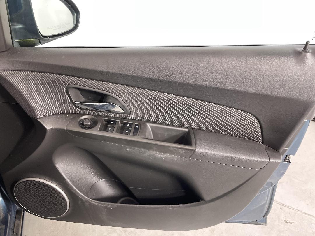 Photo '15' of Holden Cruze Photo '15' of Holden Cruze