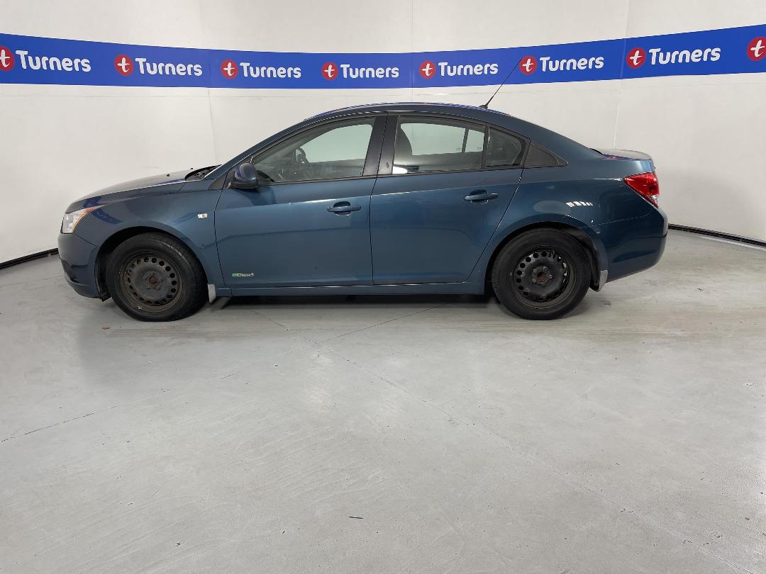 Photo '24' of Holden Cruze Photo '24' of Holden Cruze