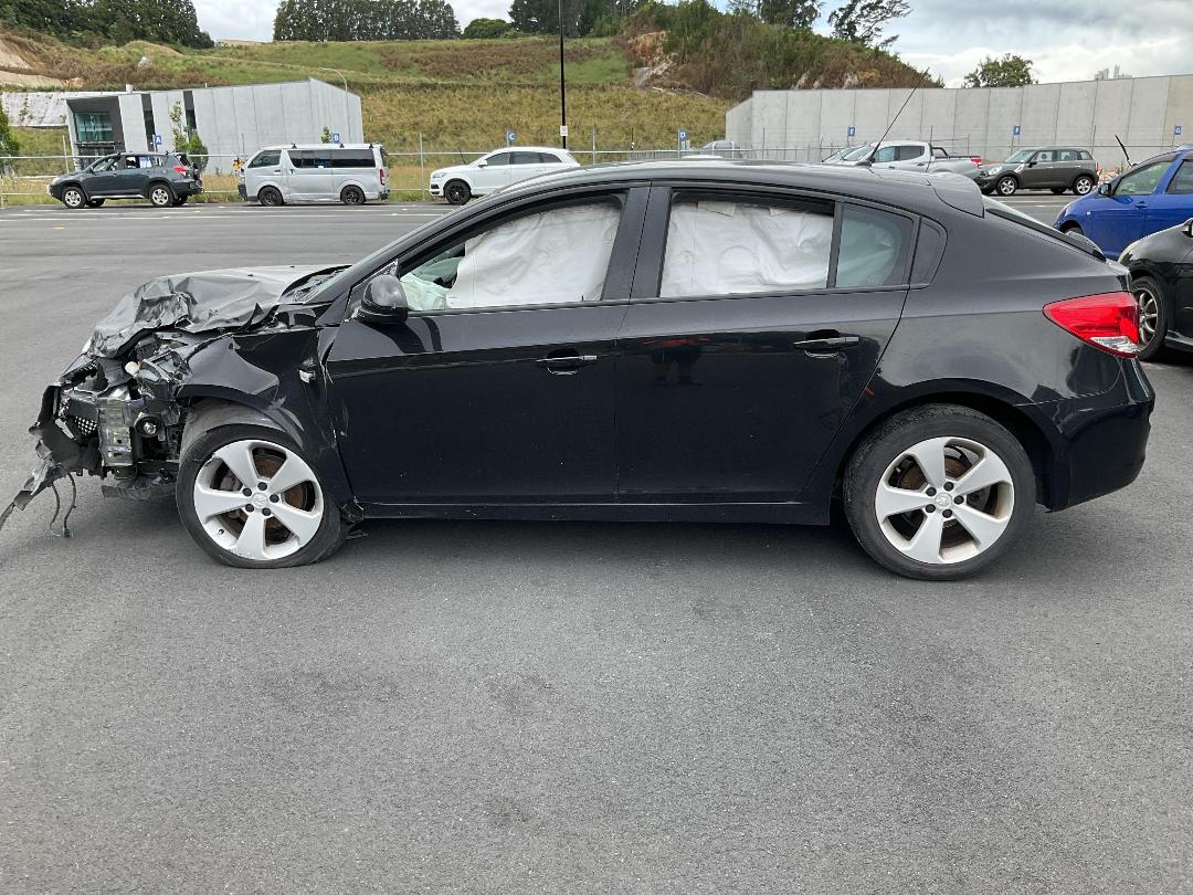 Photo '6' of Holden Cruze Equipe HB