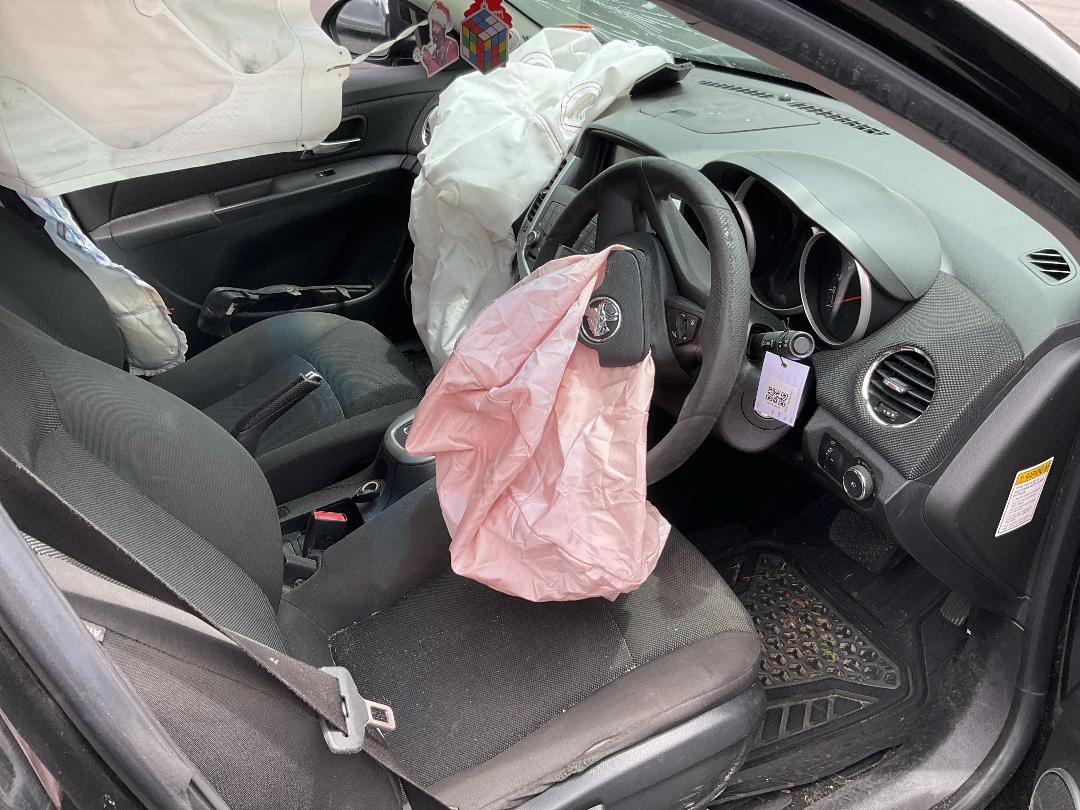 Photo '15' of Holden Cruze Equipe HB