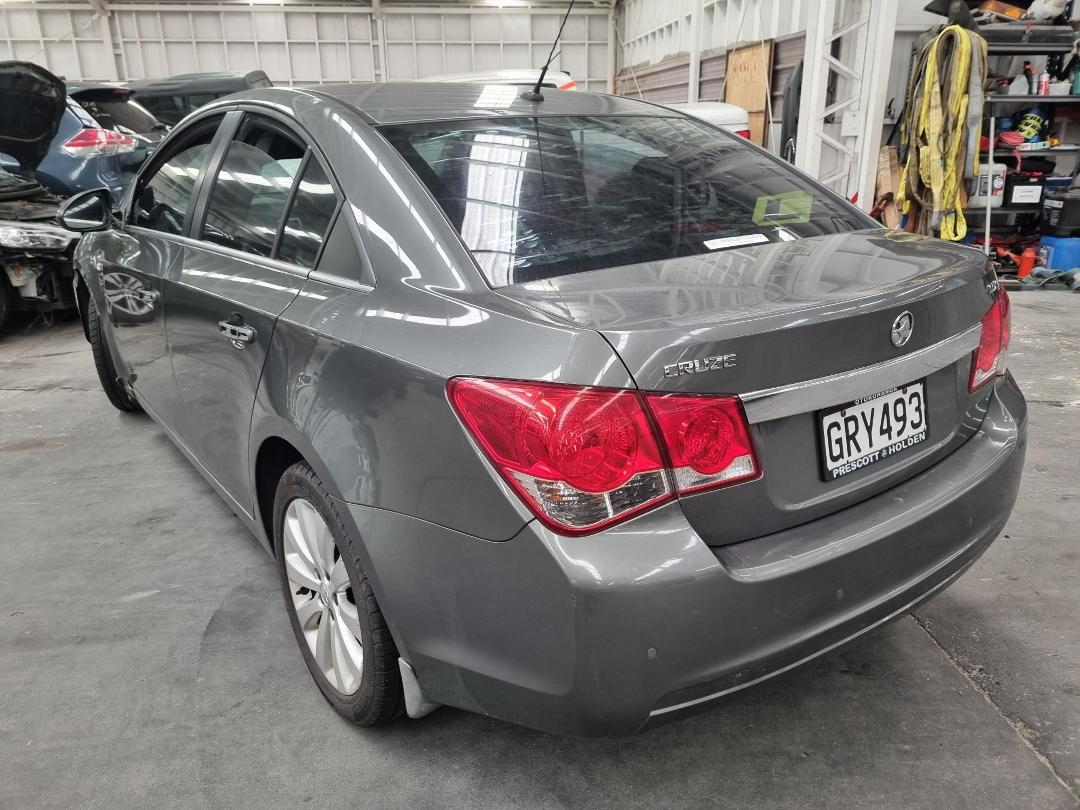 Photo '3' of Holden Cruze CDX