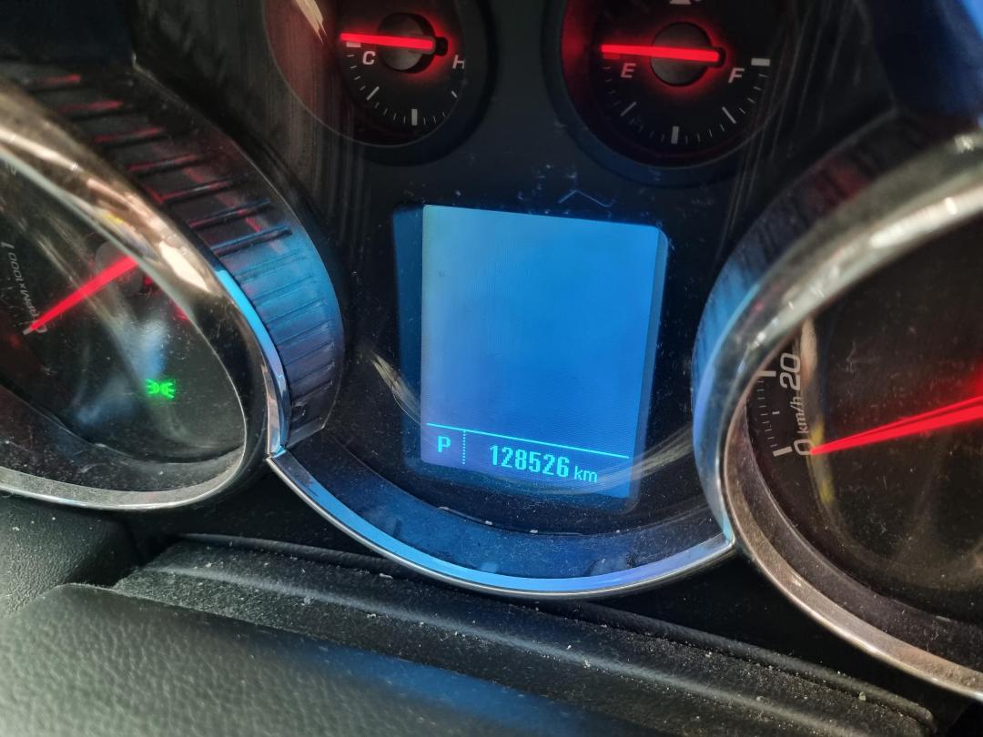 Photo '11' of Holden Cruze CDX