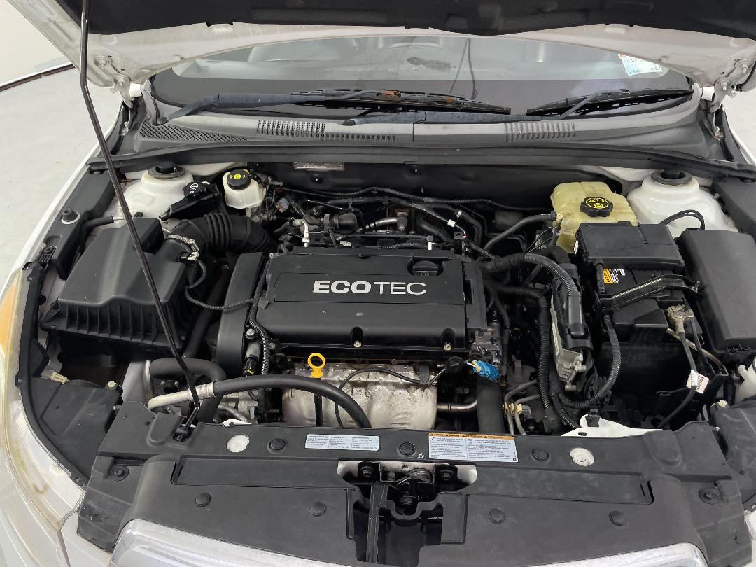 Photo '13' of Holden Cruze