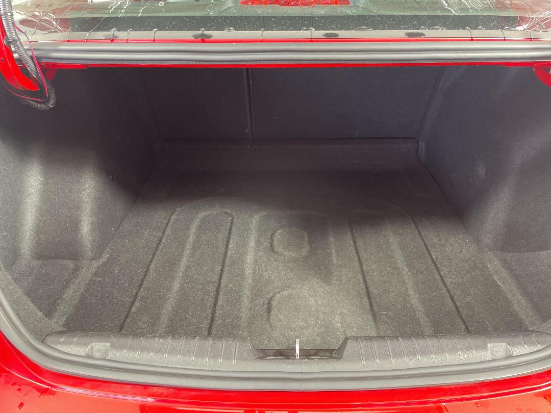 Photo '14' of Holden Cruze