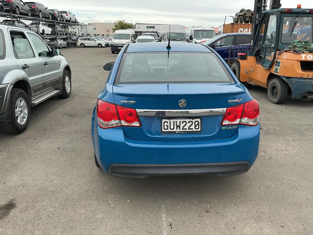 Photo '5' of Holden Cruze SRI V T