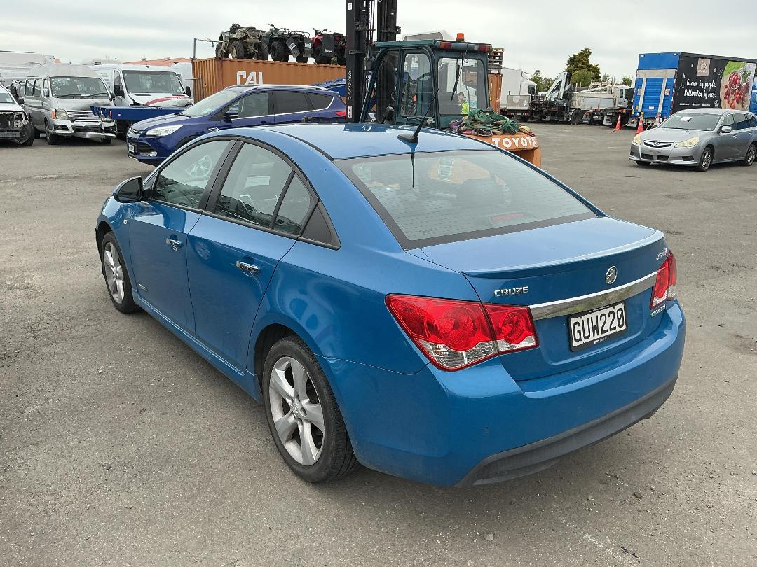 Photo '4' of Holden Cruze SRI V T