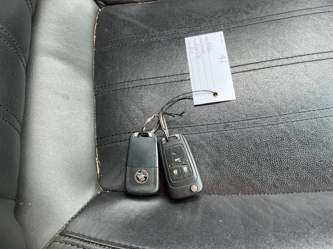 Photo '11' of Holden Cruze SRI V T