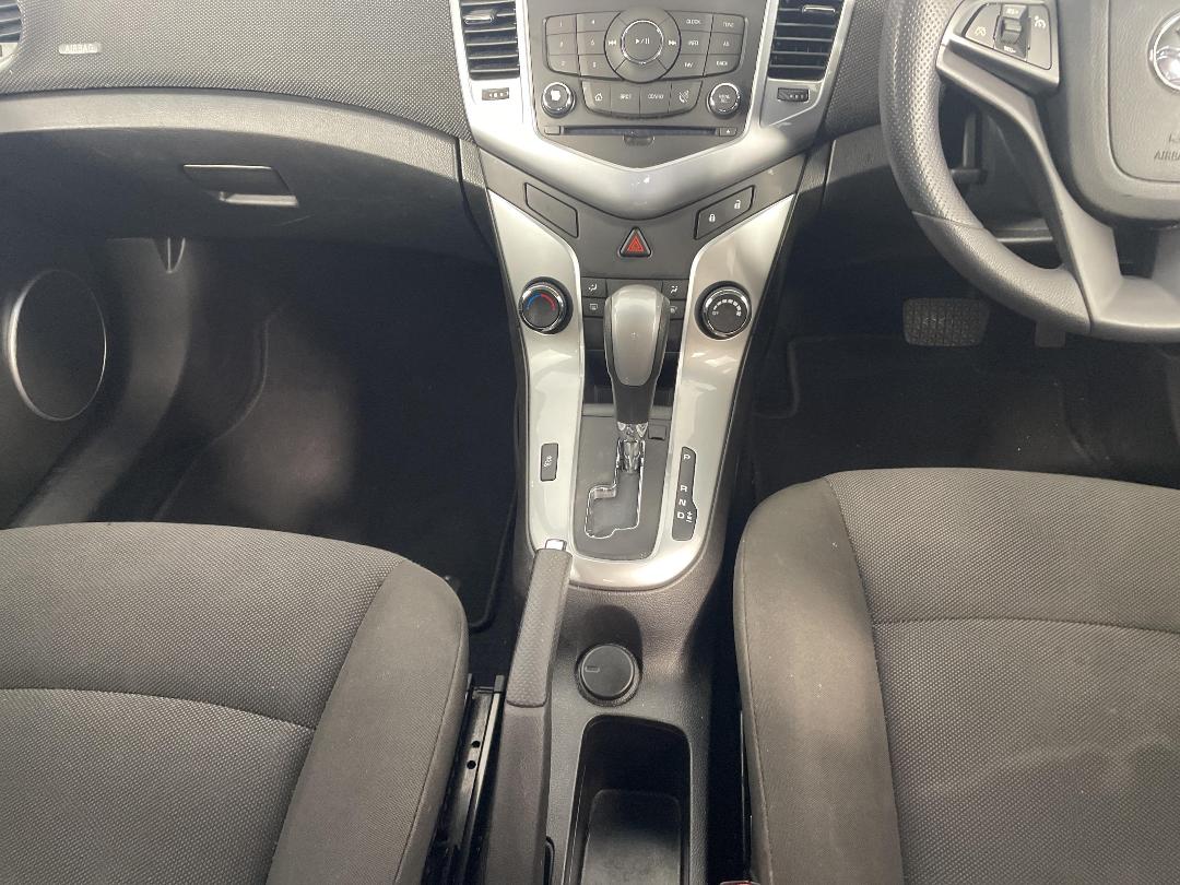 Photo '16' of Holden Cruze Equipe