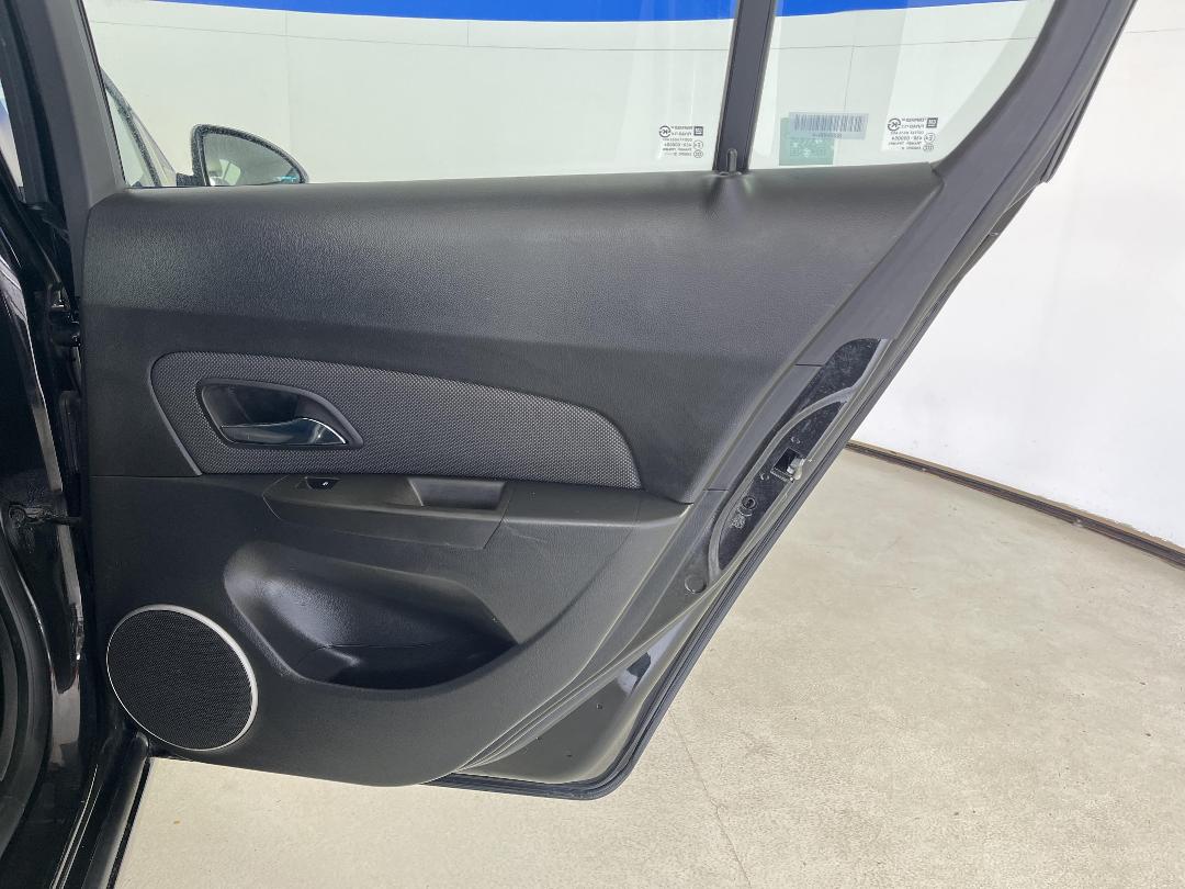 Photo '17' of Holden Cruze CD HB T