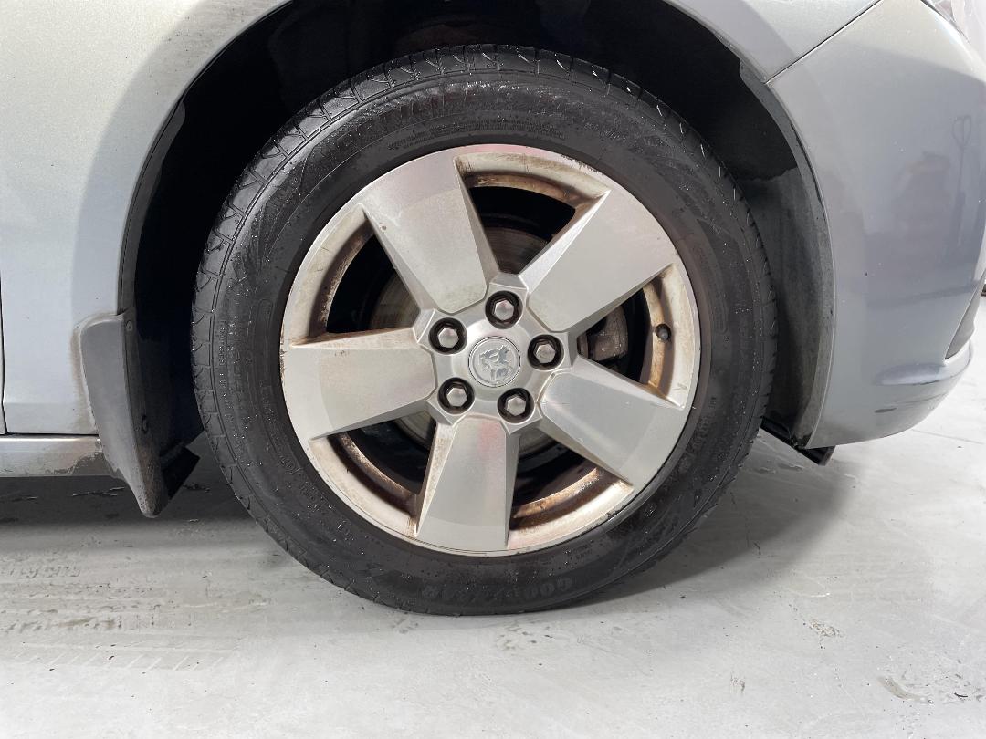 Photo '9' of Holden Malibu Photo '9' of Holden Malibu