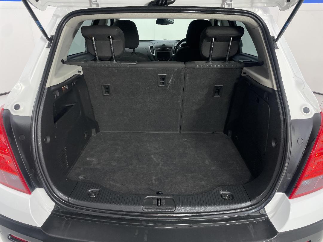 Photo '14' of Holden Trax Photo '14' of Holden Trax