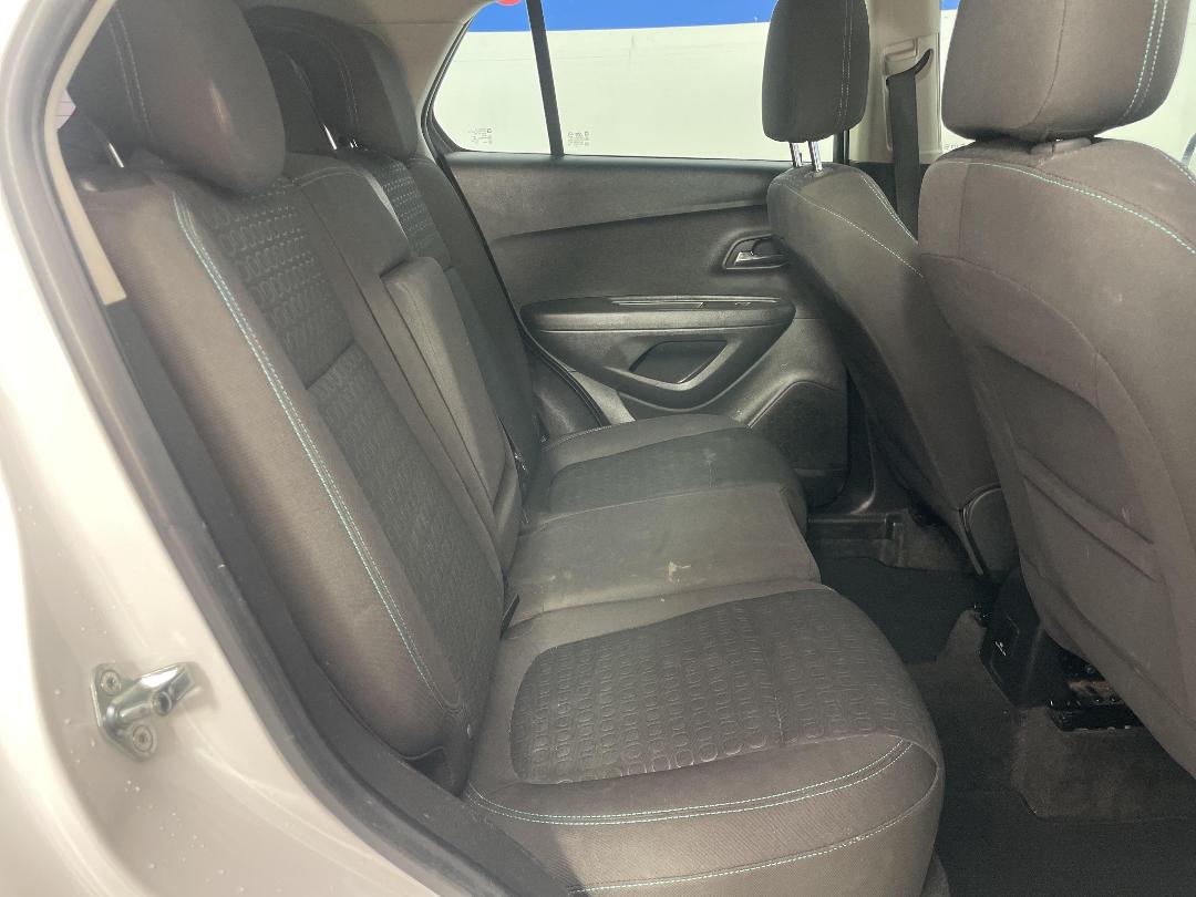 Photo '20' of Holden Trax Photo '20' of Holden Trax