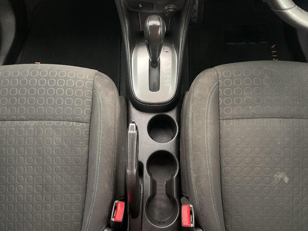 Photo '18' of Holden Trax Photo '18' of Holden Trax