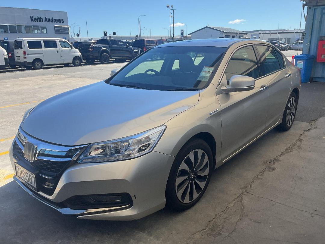 Photo '3' of Honda Accord Photo '3' of Honda Accord