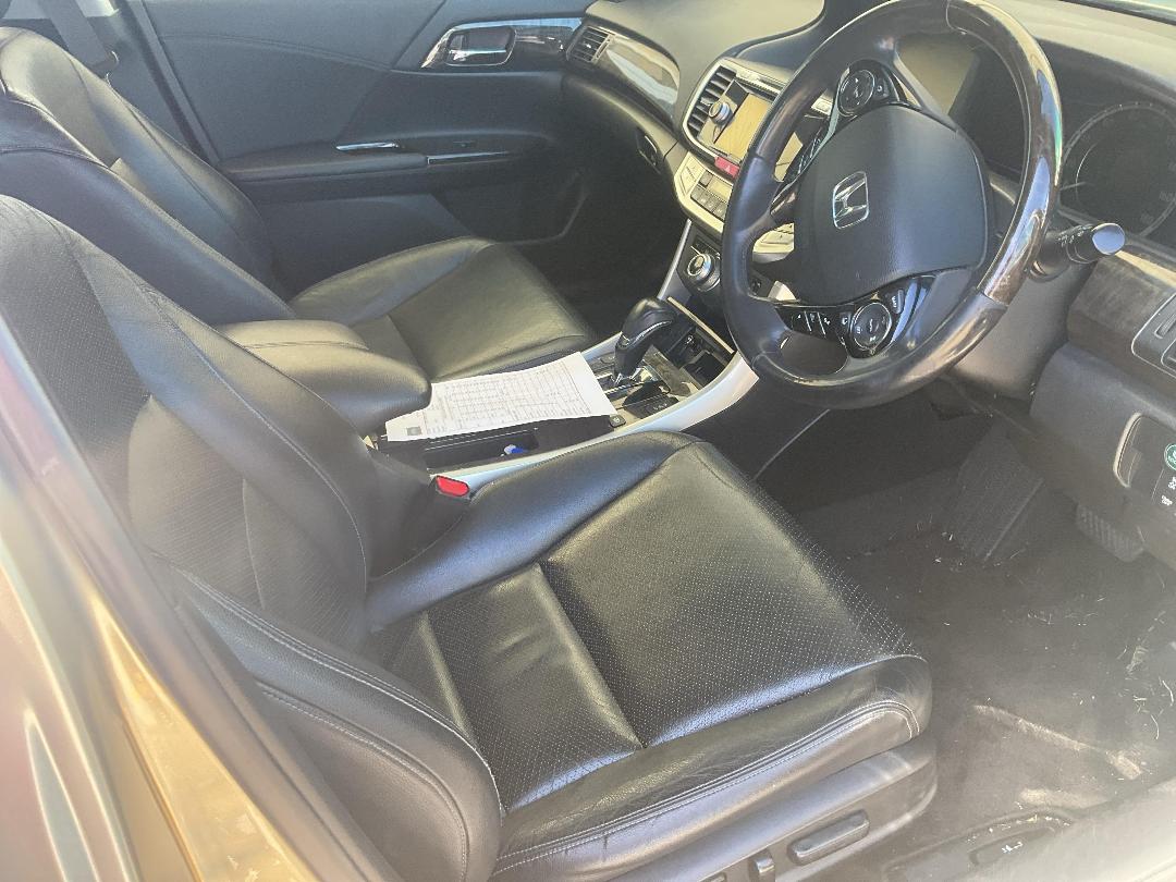 Photo '8' of Honda Accord Photo '8' of Honda Accord