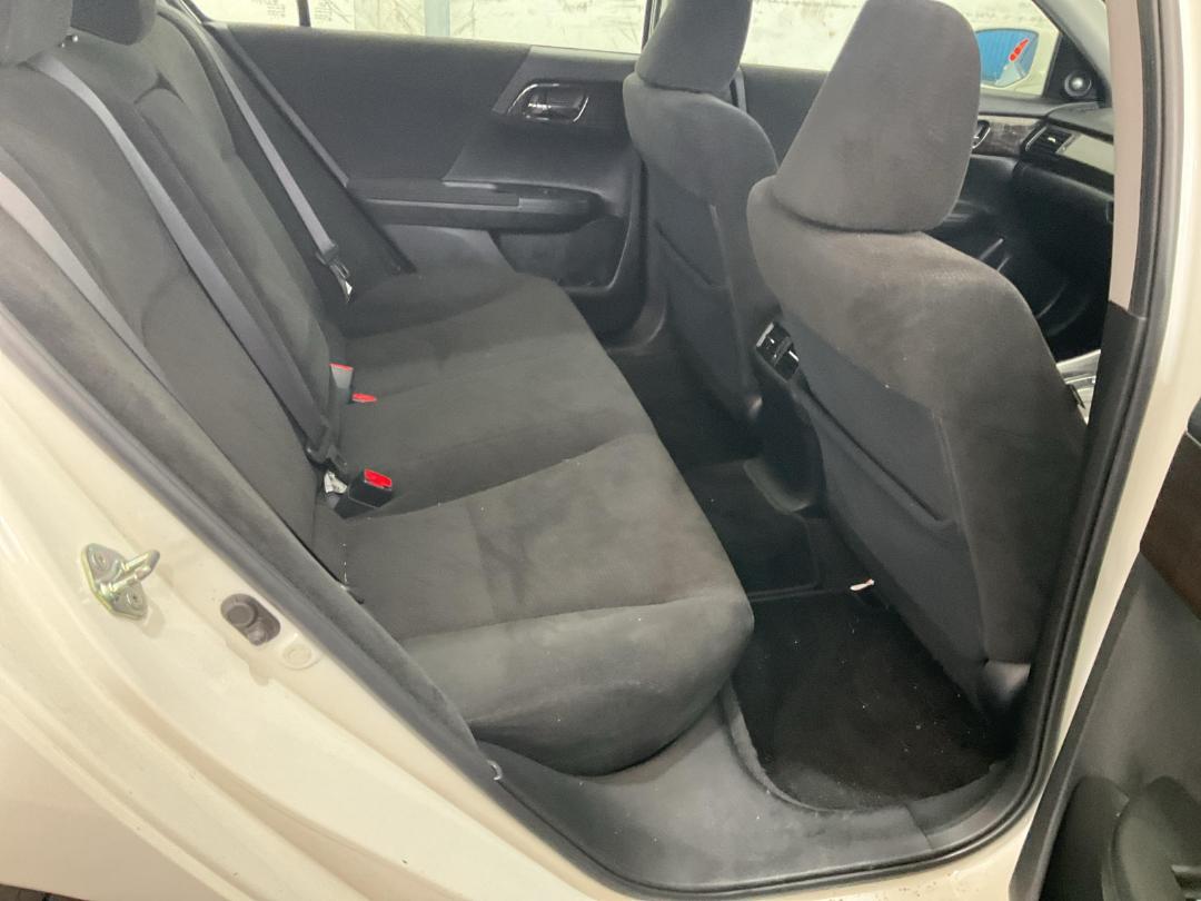 Photo '8' of Honda Accord S Photo '8' of Honda Accord S