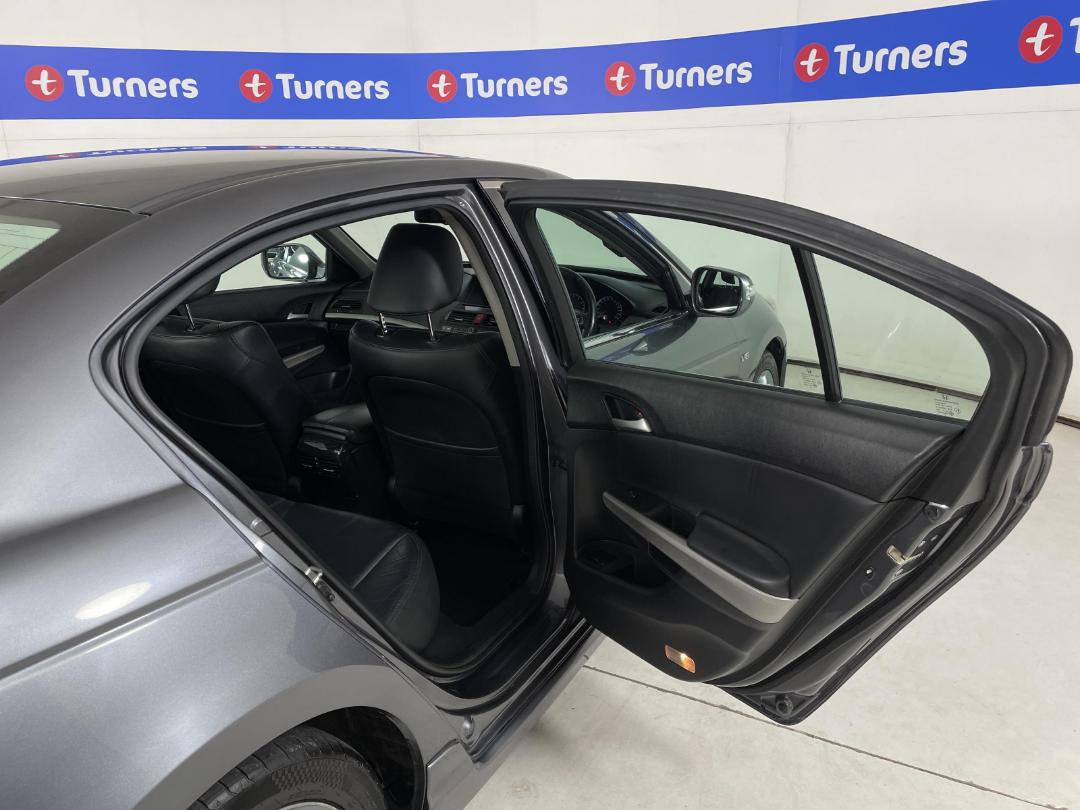 Photo '19' of Honda Accord Photo '19' of Honda Accord