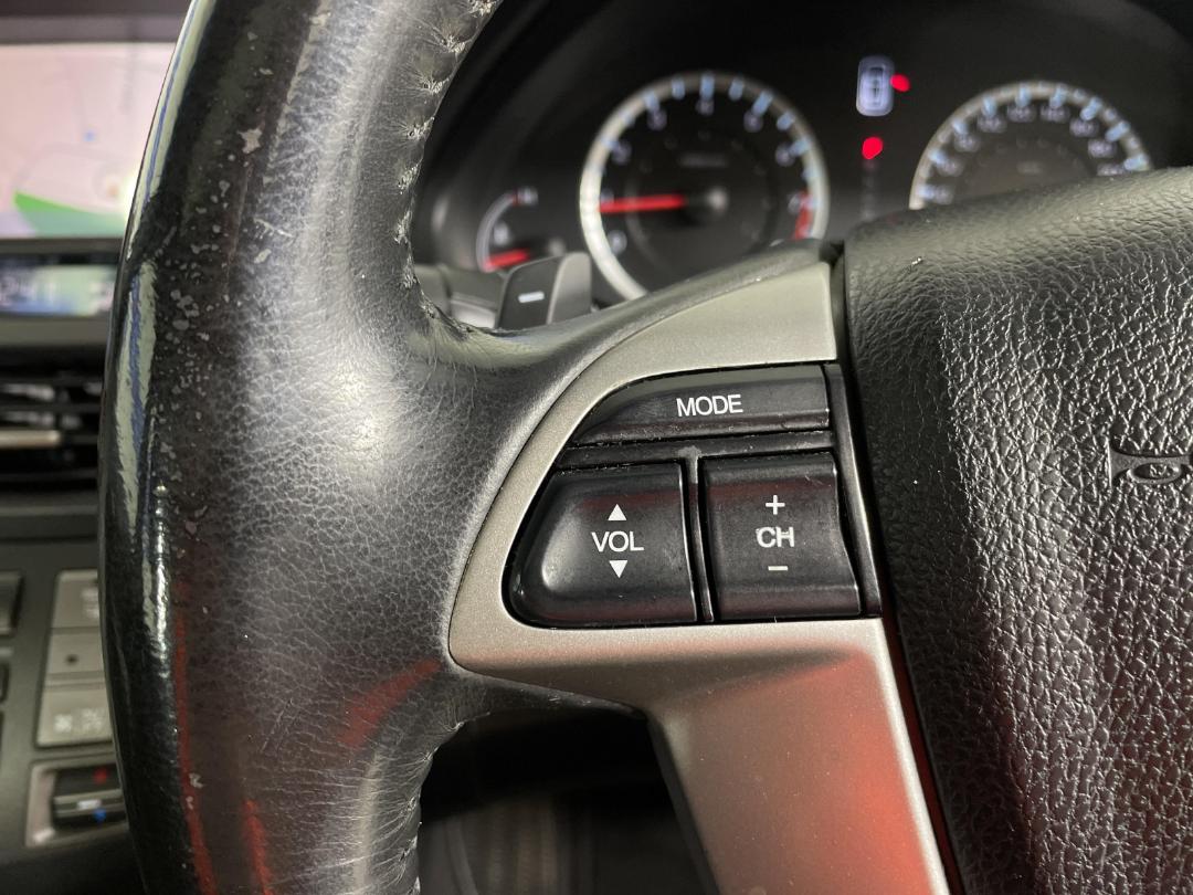 Photo '28' of Honda Accord Photo '28' of Honda Accord