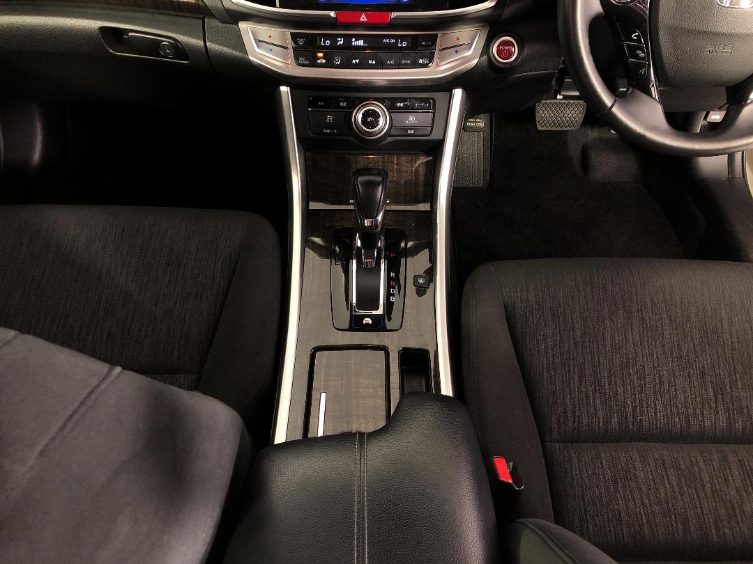 Photo '18' of Honda Accord Photo '18' of Honda Accord