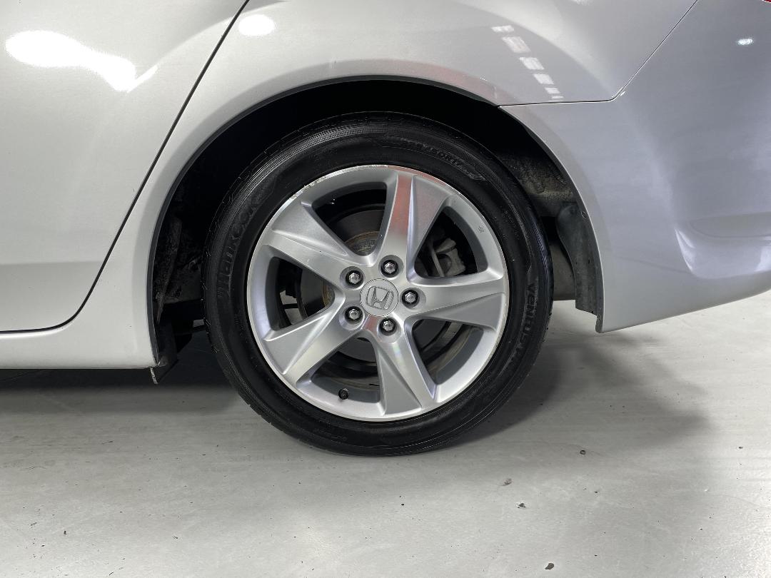 Photo '11' of Honda Accord