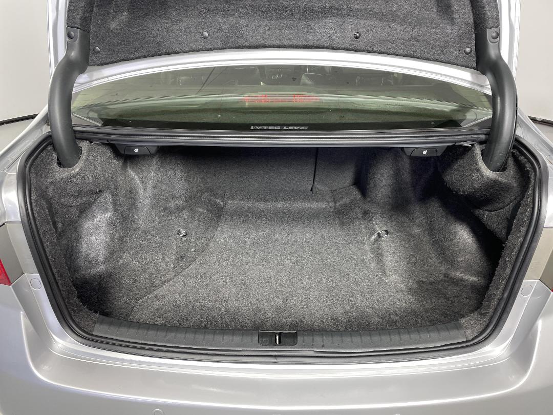 Photo '14' of Honda Accord