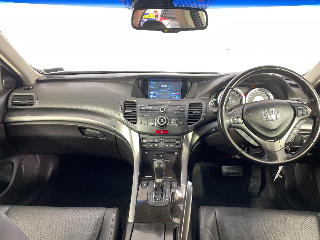 Photo '17' of Honda Accord