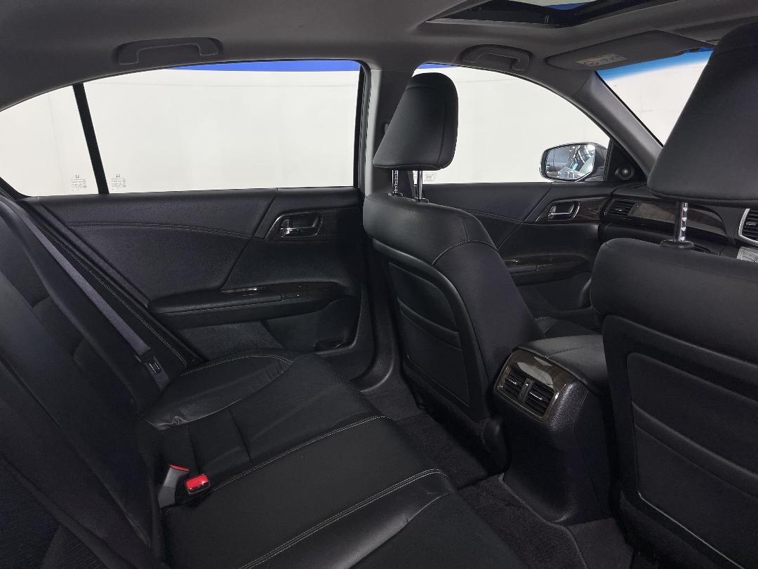 Photo '20' of Honda Accord