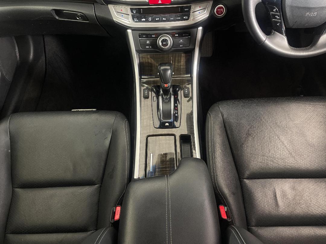 Photo '18' of Honda Accord Photo '18' of Honda Accord