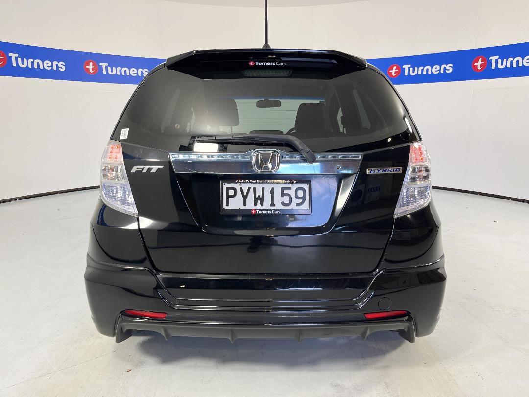 Photo '6' of Honda FIT