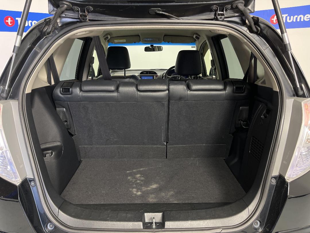 Photo '14' of Honda FIT