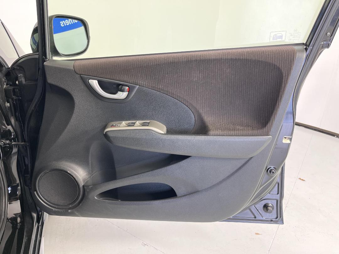 Photo '15' of Honda FIT