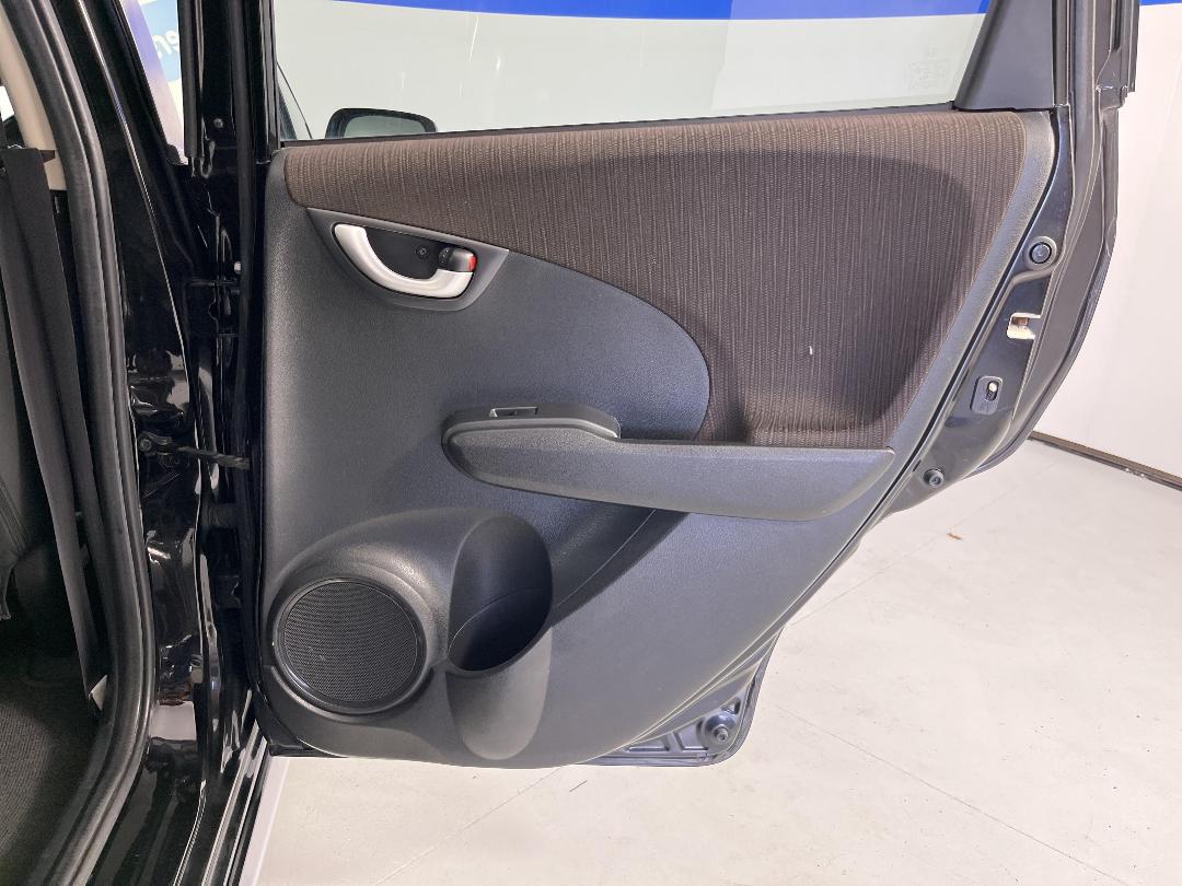 Photo '19' of Honda FIT