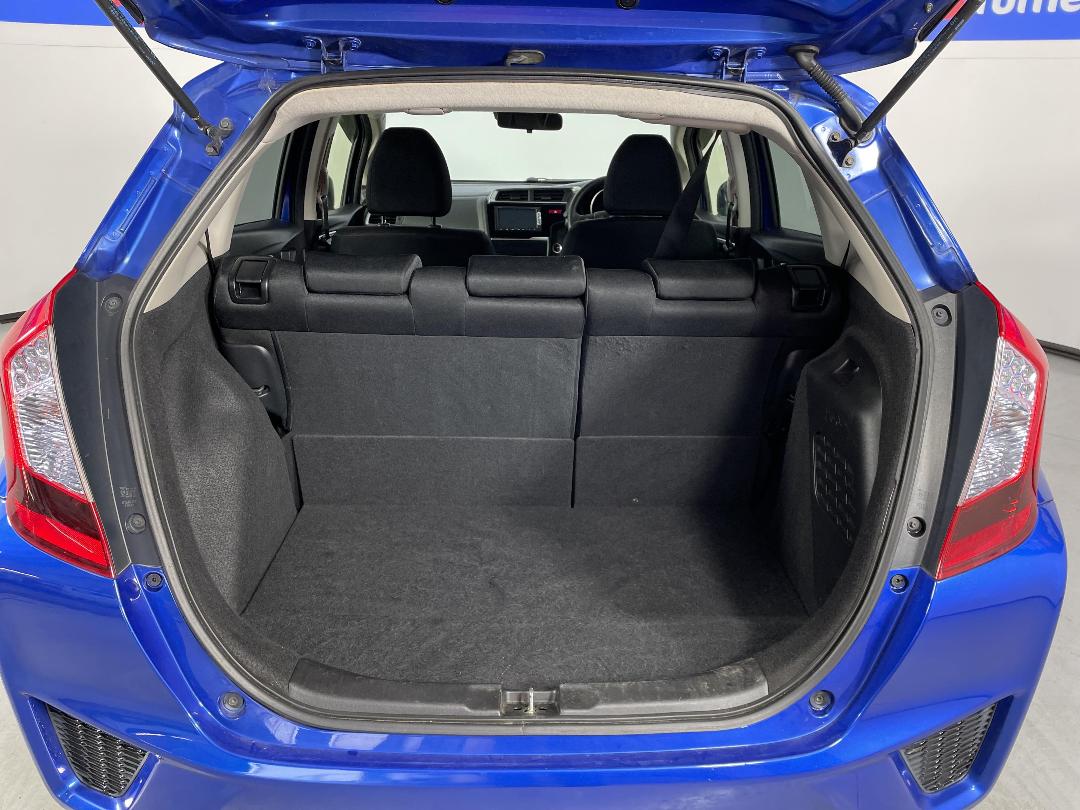 Photo '14' of Honda FIT