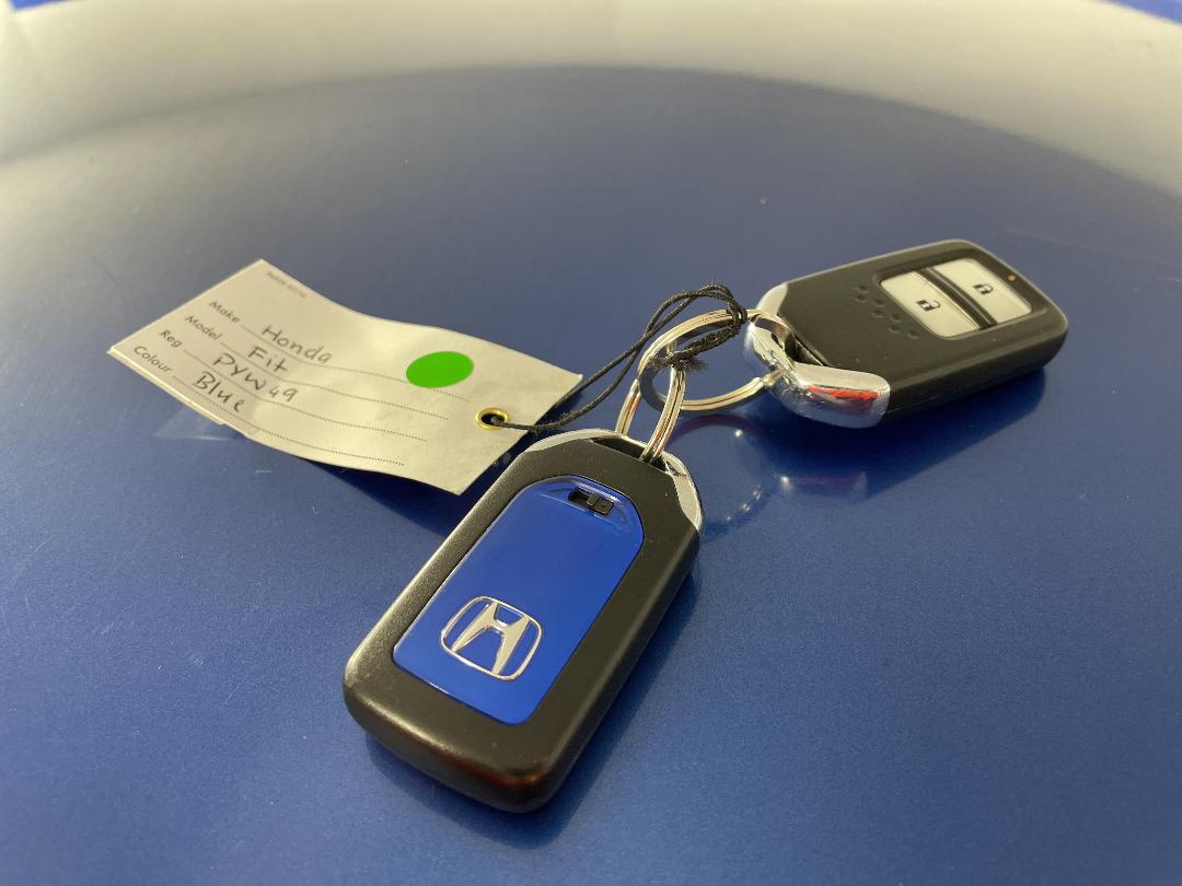 Photo '22' of Honda FIT