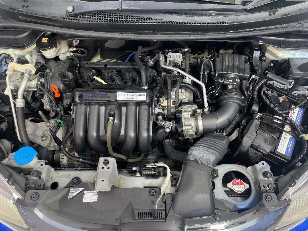 Photo '13' of Honda FIT