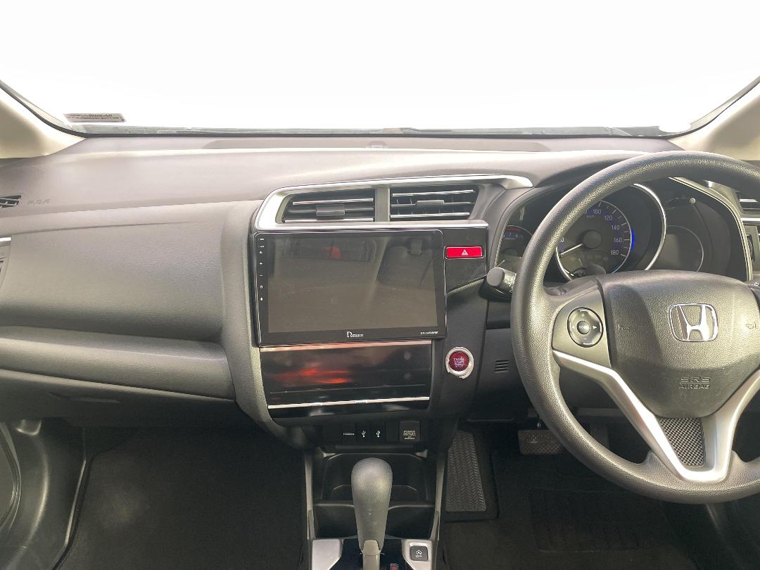 Photo '17' of Honda FIT