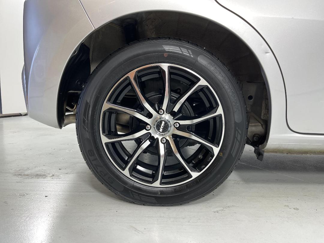 Photo '12' of Honda FIT