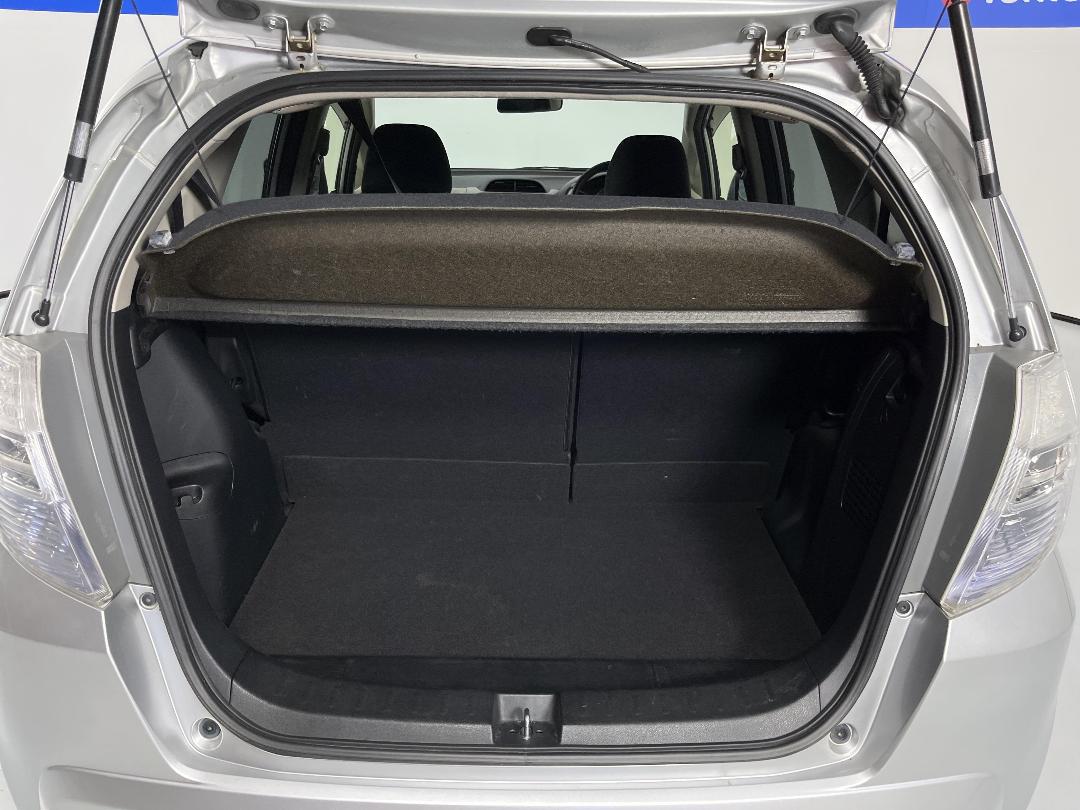 Photo '14' of Honda FIT