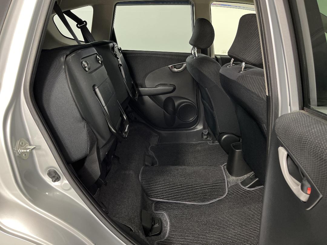 Photo '23' of Honda FIT