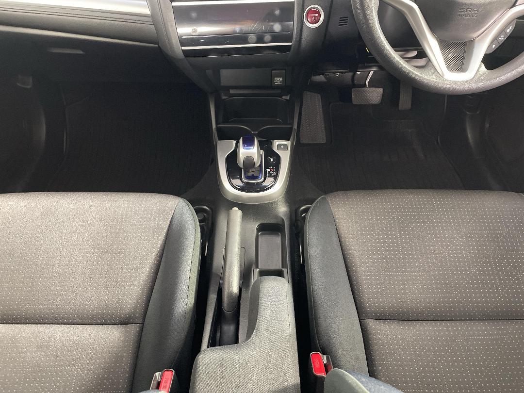 Photo '18' of Honda FIT