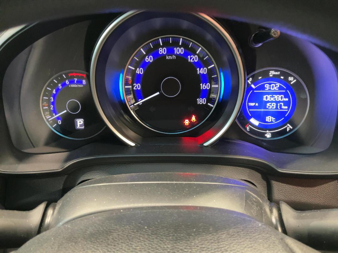 Photo '15' of Honda FIT 1.3G F Pack